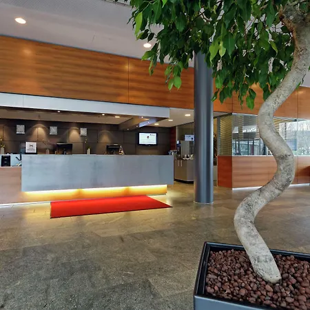 Hilton Garden Inn Stuttgart Neckarpark-3